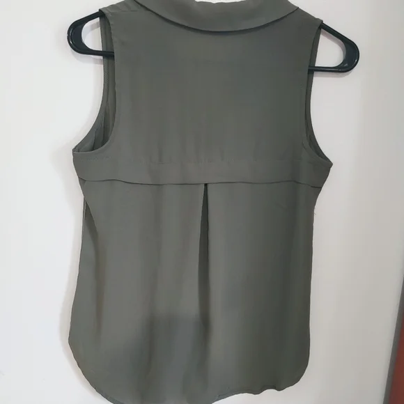 *SOLD!* Camisole chemisier Dynamite, xs, vert foncé, vert armé / - Picture 9 of 9